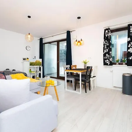 Sempre Warszawa-smart Tv-netflix-amazing Location Varšava