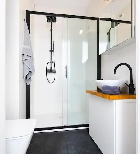 Sempre Warszawa-smart Tv-netflix-amazing Location